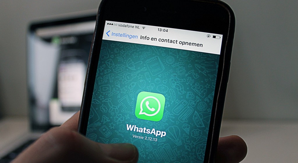 Homem pagará indenização após difamar ex-namorada no WhatsApp