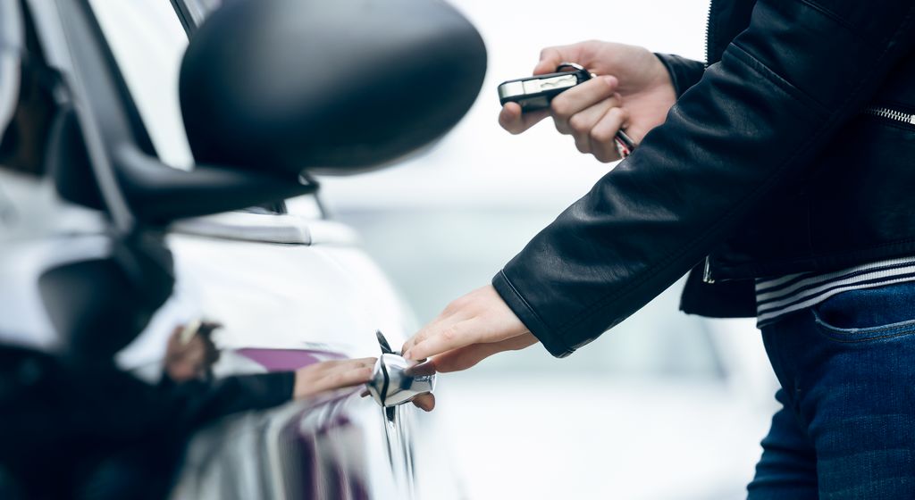 Demora na entrega de carro 0km leva empresas a indenizarem consumidora