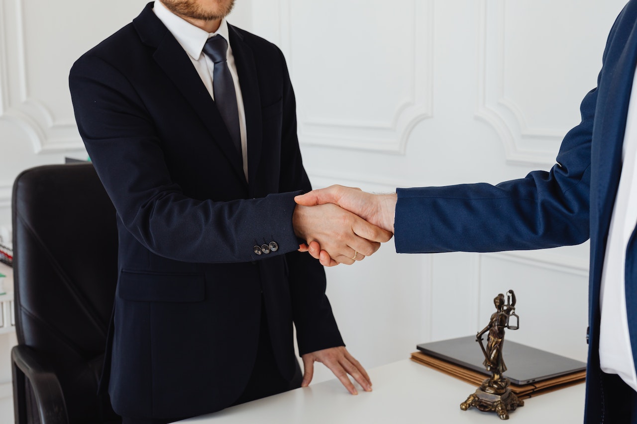 Direito Societário: Conceito, princípios e atuação profissional